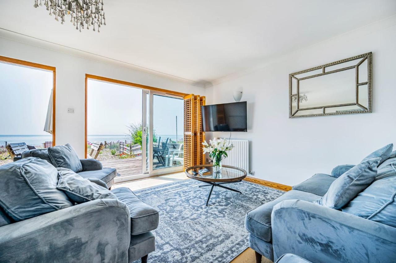 Pebble Paradise Beachfront Family Getaway 페번시 외부 사진