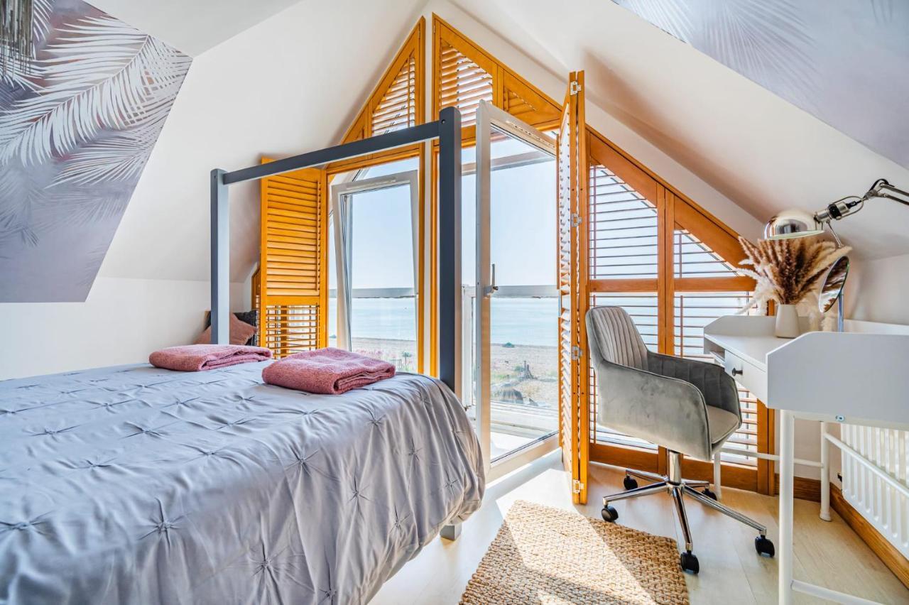 Pebble Paradise Beachfront Family Getaway 페번시 외부 사진