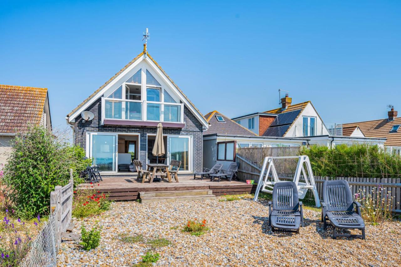Pebble Paradise Beachfront Family Getaway 페번시 외부 사진