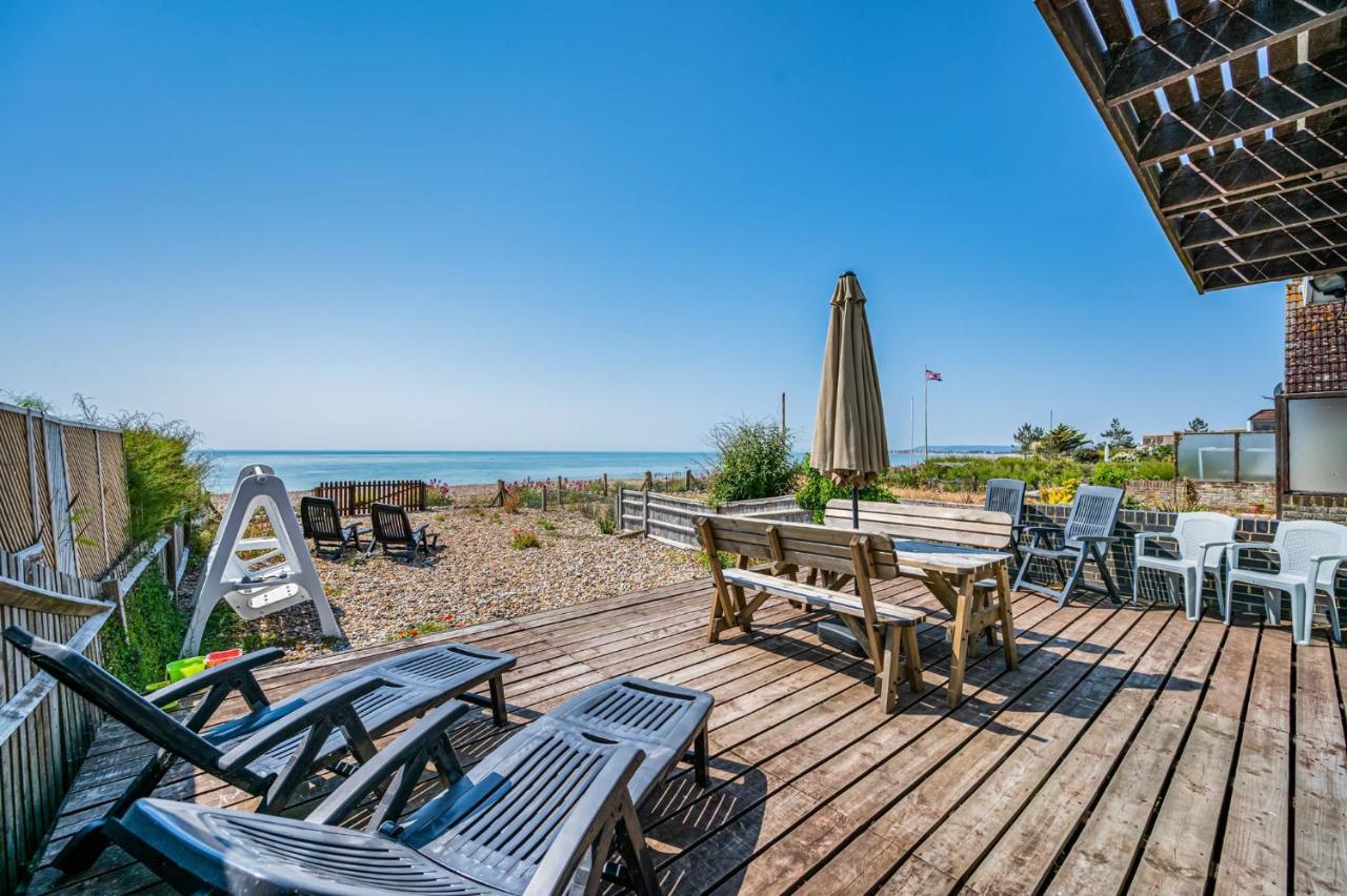 Pebble Paradise Beachfront Family Getaway 페번시 외부 사진