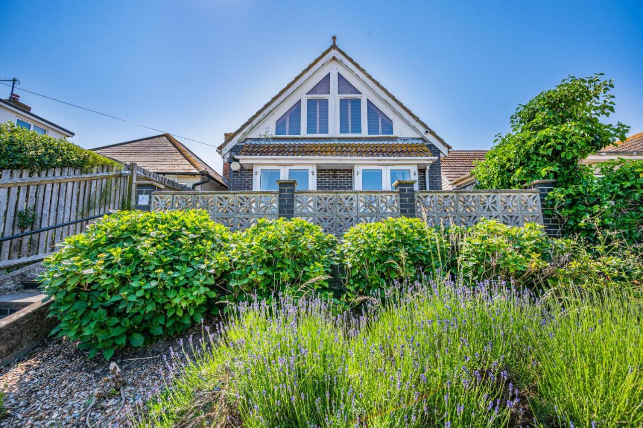 Pebble Paradise Beachfront Family Getaway 페번시 외부 사진